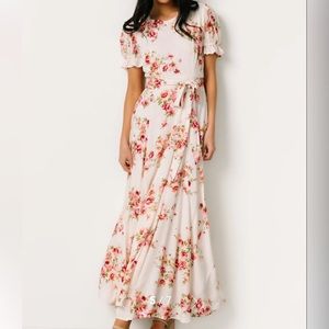 Listicle Wedding guest dress size small floral maxi